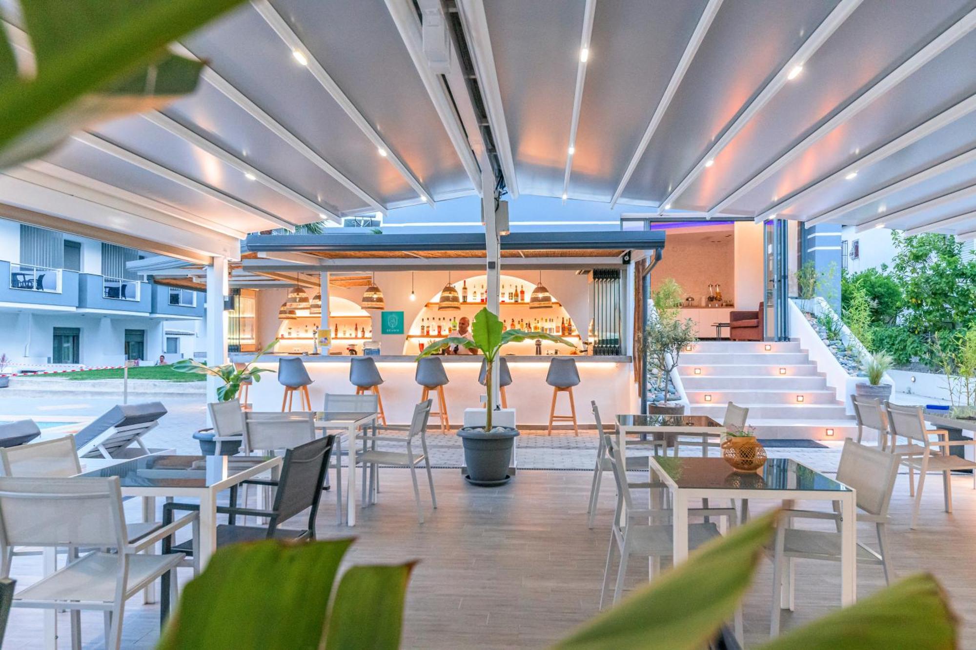 Akritas Hotel 佩科霍里 外观 照片